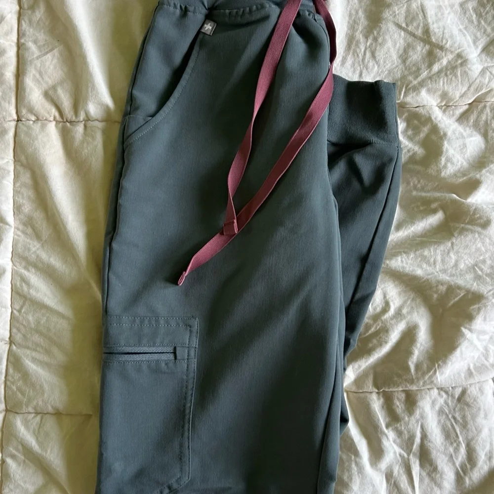 Entire Figs Scrubs Collection for sale! - Picture 13 of 16